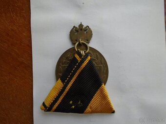 VZÁCNÉ VYZNAMENANÍ OCTO LUSTRA - 3