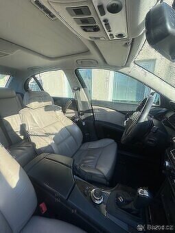 Prodám náhradní díly z BMW e60 e61 550i N62B48A 270kw 228tis - 3