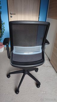 Kancelářská židle - 3
