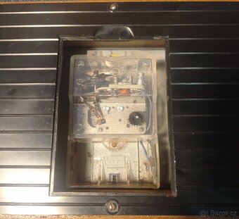 RETRO hodiny značky Jantar - 3