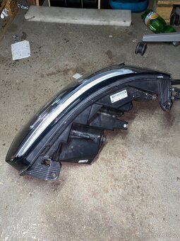 Přední světlo Renault Master III facelift (2019–2023) - 3