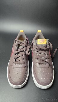 Nike court borough low 2    37,5eu - 3