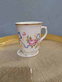 Veselý hrníček s růžičkou - 3