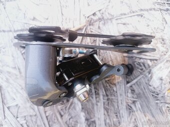 Silniční přehazovačka Shimano - 3