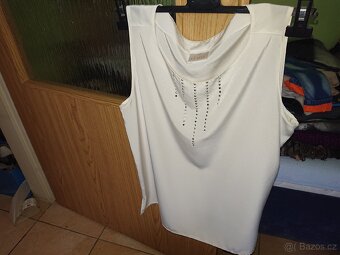 Velmi pekna halenka v.M - 3