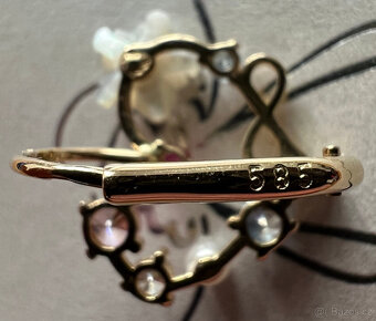 zlate nausnice s prstenom - 3