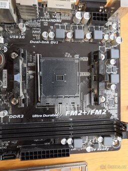 GIGABYTE F2A88XM-HD3 - 3