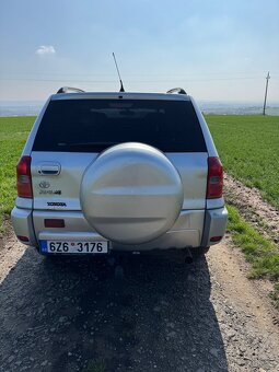 Toyota RAV4 2.0 D-4D 4x4 - 3