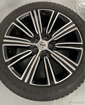 Original zimni Volvo V60 S60 r18 Dunlop 235/45/18 99% dot23 - 3