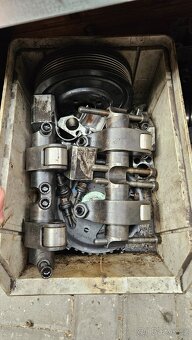 Motor Volkswagen Transporter T5 1.9 tdi 63kw AXC - 3