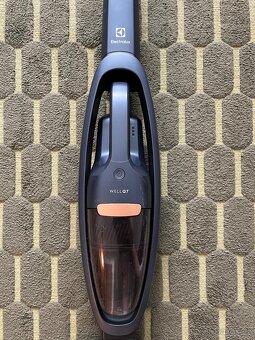 Electrolux WQ71-50IB vertikální vysavač - 3