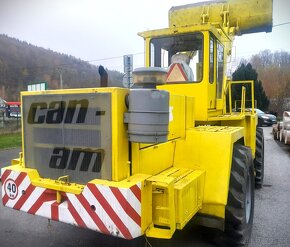 3x nakladač ZTS UNK 320 - 3