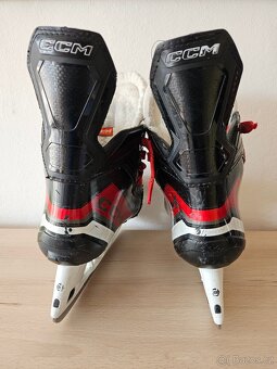 brusle CCM Jetspeed FT670, vel. 5.5 regular - 3