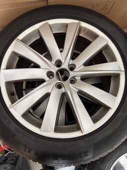 Original kola Volvo XC90 235/55 r19 - 3