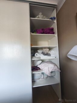 Šatní vestavěná skříň - 3