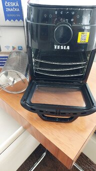 Fritéza horkovzdušná Tesla AirCook & Grill QG800 WiFi - 3