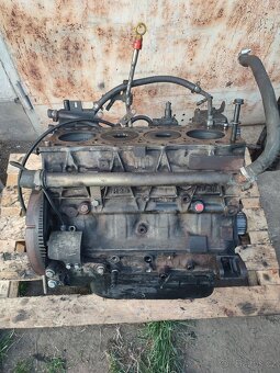 blok motoru 2.8 JTD 94kw Ducato na náhradní díly - 3