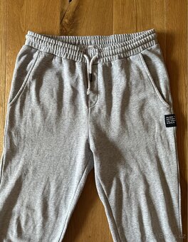 Tepláky s kapsami vel.170 - 3