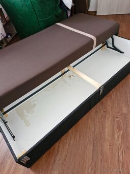 Rozkládací pohovka, postel - 3