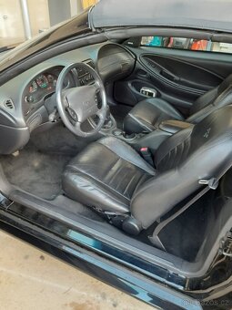Ford Mustang 4.6 GT manuál,cabrio - 3