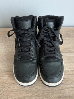Chlapecké boty. V40 - 3