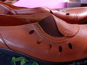 Hnědé pohodové botky na ven - 3