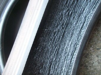 sada Continental EC6 215.55.17 94V 80% - 3