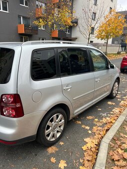 Volkswagen Touran 2.0 TDI - 7 místní - 3