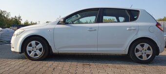 Kia Ceed č. 21369 - 3