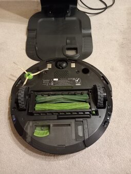 Robotický vysavač Roomba i7 - 3