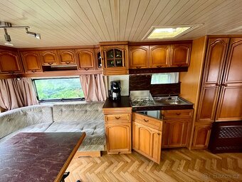 Karavan obytný přívěs xxl Hobby + predstan - 3