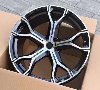 Alu kola 21 BMW X5 G05 X6 G06 dvourozměr 5x112 R21 - 3