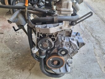 MOTOR ŠKODA FABIA 1.4 MPI - 3