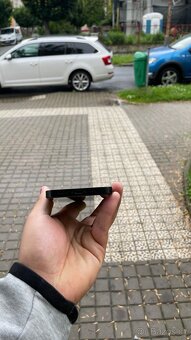 iPhone 16e 128gb - 3
