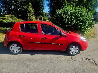 Renault Clio 70 tis km 1.2 55 kw - 3