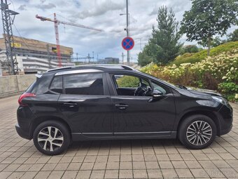 PEUGEOT 2008 1.2i automat - 3