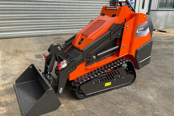 Predám tento Profesionálny pásový mininakladač KIMA K1050 - 3