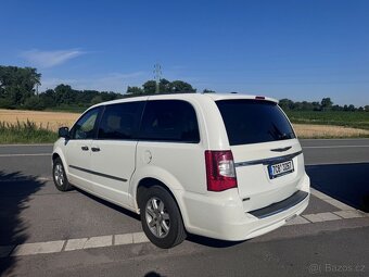 Chrysler Town Country 3,6 V6 RT El dveře DO 2011 DPH - 3