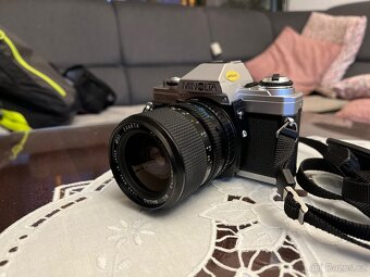 Minolta X-300 + Exakta 35-70mm f3.5-4.5 - 3