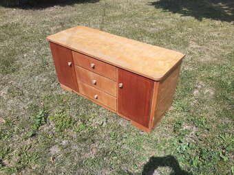 Postel, skříně... - 3