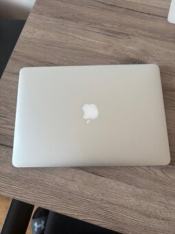MacBook Air 13” (2017) – Intel i5, 8 GB RAM, macOS Monterey - 3