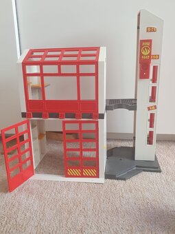 Hasičská zbrojnice + auto - 3