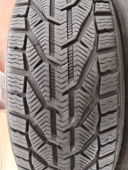 Kormoran Snow 215/60 R17 96H - 3