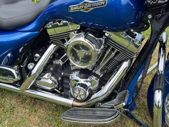 Harley-Davidson FLHTCUI Ultra Classic Electra Glide - 3