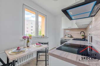 Pronájem družs. bytu o velikosti 2+1+lodžie/55 m2 na ul. Na - 3