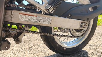 Suzuki XF 650 Freewind - 3