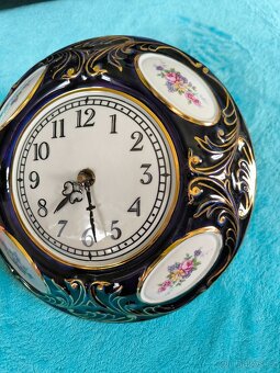 Porcelánové nástěnné hodiny Royal Dux - 3