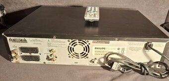 Videorekordér Philips DVDR3432 - 3