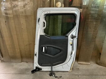 Citroen Berlingo - boční posuvné dveře. 2010 - 3