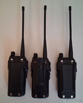 3x radiostanice Baofeng UV-82 - 3